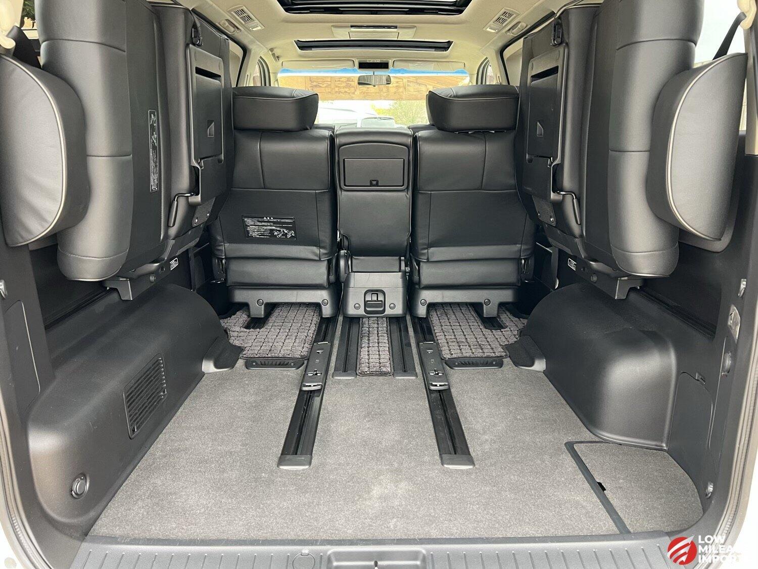 Used Nissan Elgrand 2025 for sale - 76958837: Photo 31