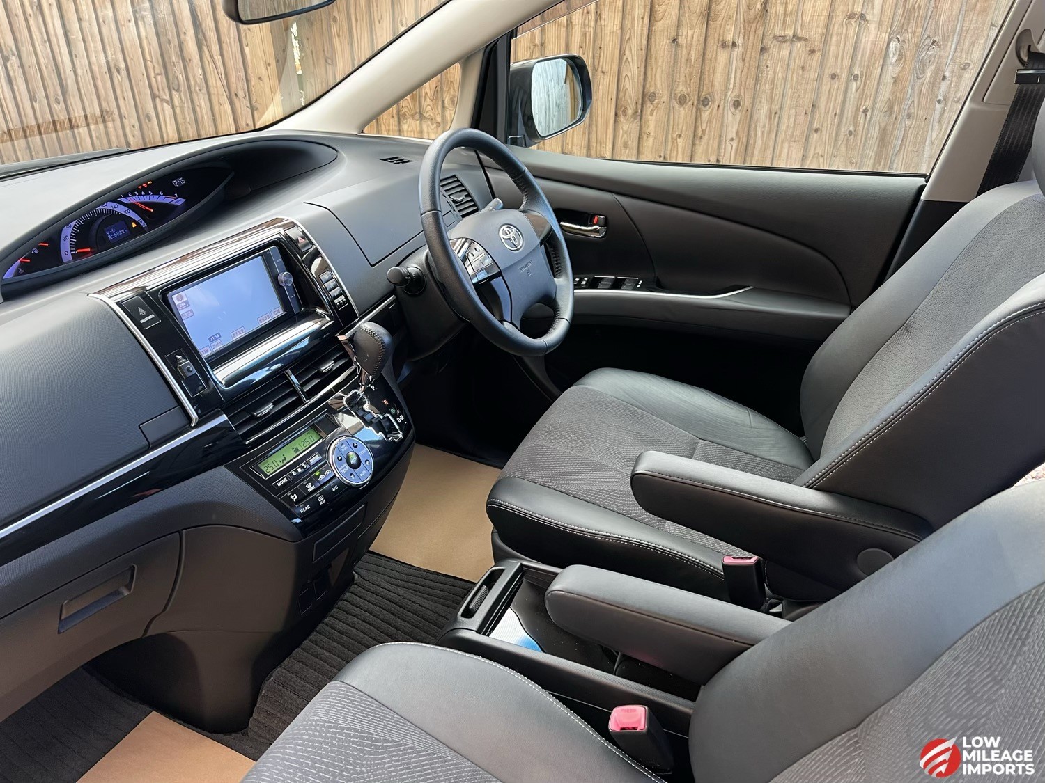 Used Toyota Estima 2025 for sale - 76958838: Photo 14