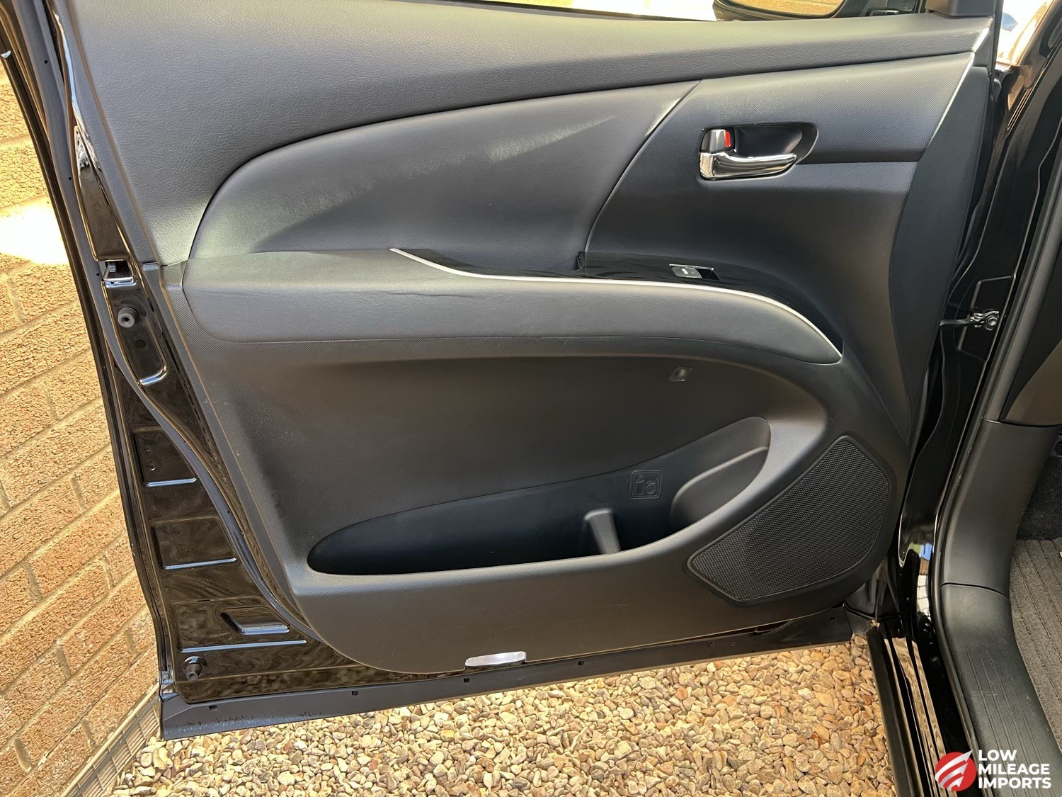 Used Toyota Estima 2025 for sale - 76958838: Photo 16