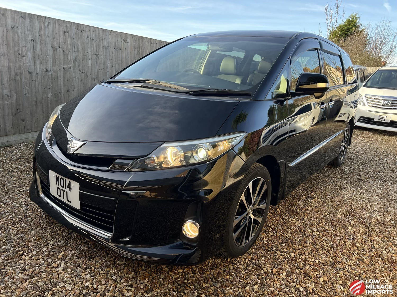 Used Toyota Estima 2025 for sale - 76958838: Photo 3