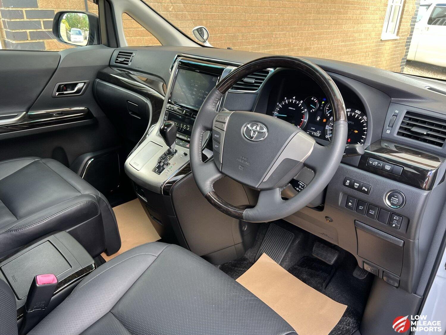 Used Toyota Alphard 2025 for sale - 76958839: Photo 12