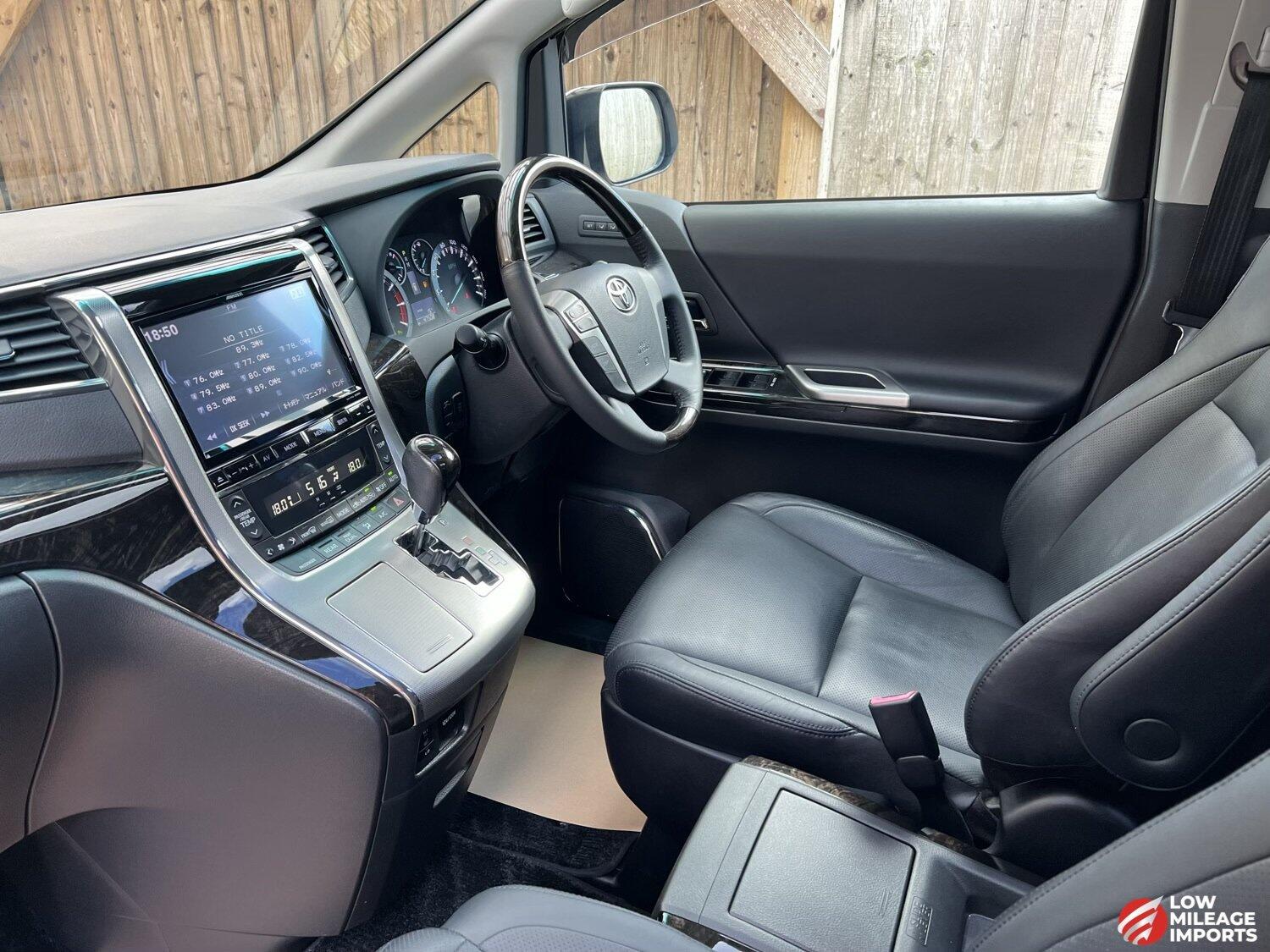 Used Toyota Alphard 2025 for sale - 76958839: Photo 16