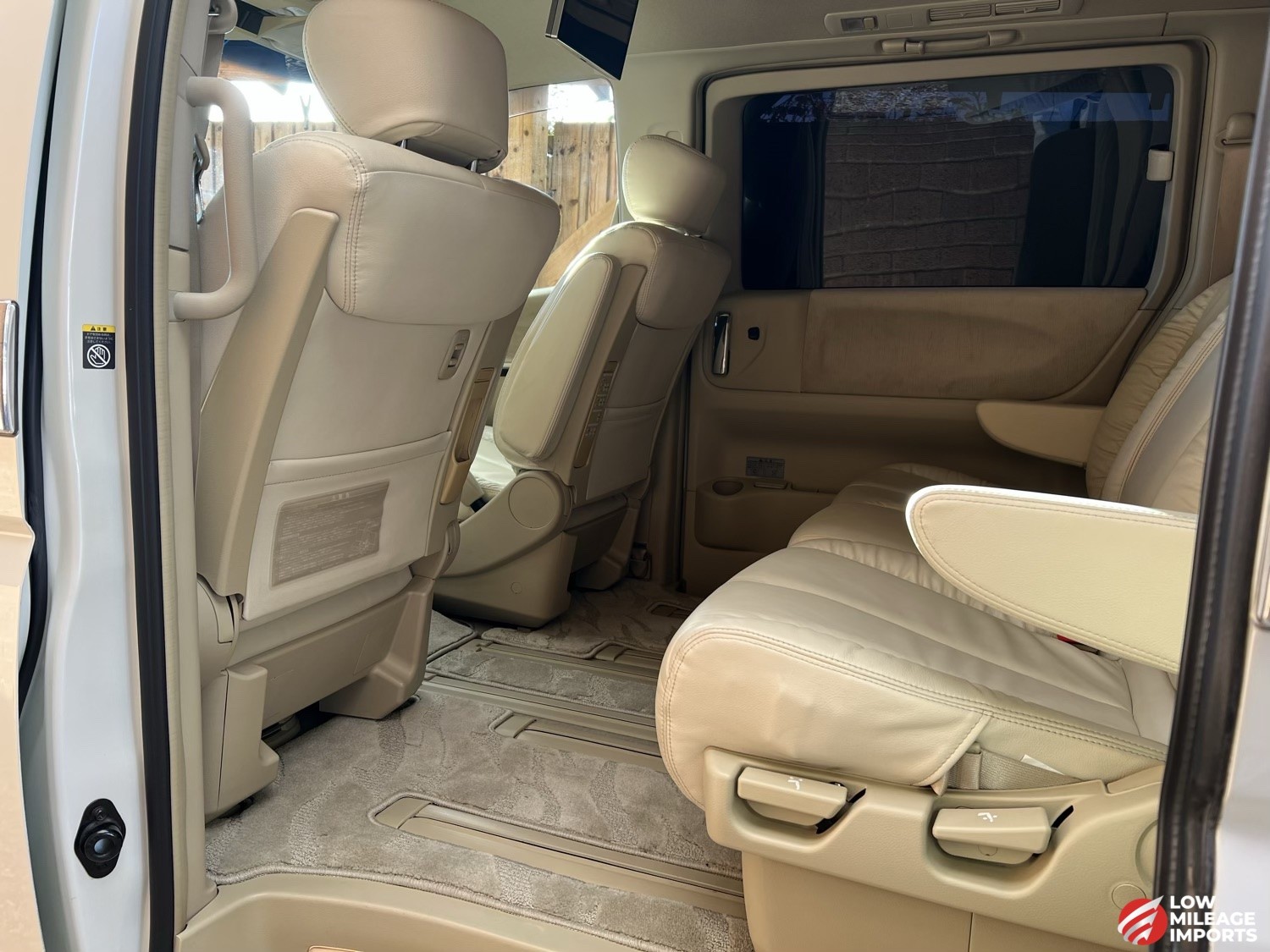 Used Nissan Elgrand 2007 for sale - 76859127: Photo 19