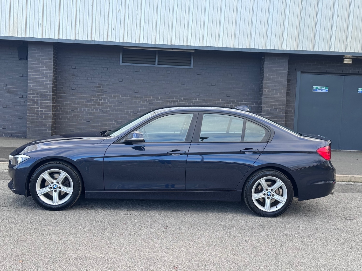 Used BMW 3 Series 2013 for sale - 77020679: Photo 60