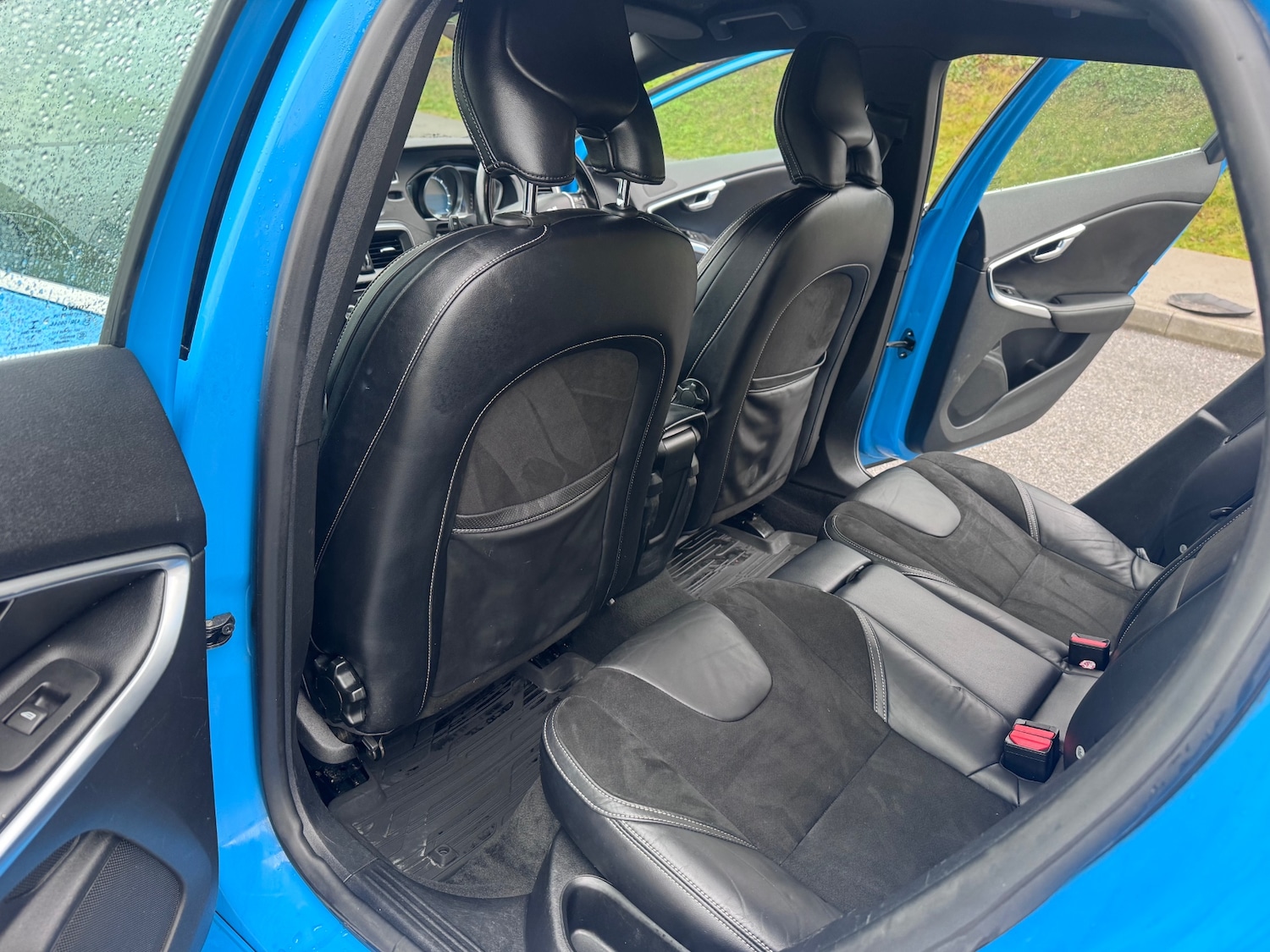 Used Volvo V40 2014 for sale - 77251536: Photo 32