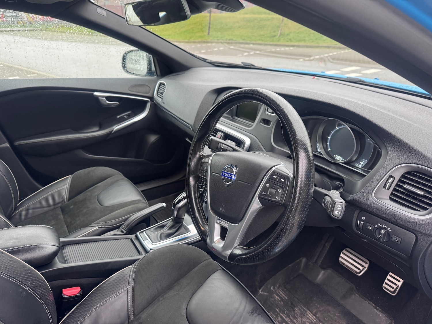 Used Volvo V40 2014 for sale - 77251536: Photo 35