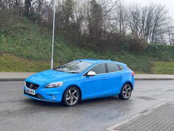 Used Volvo V40 2014 for sale - 77251536: Photo