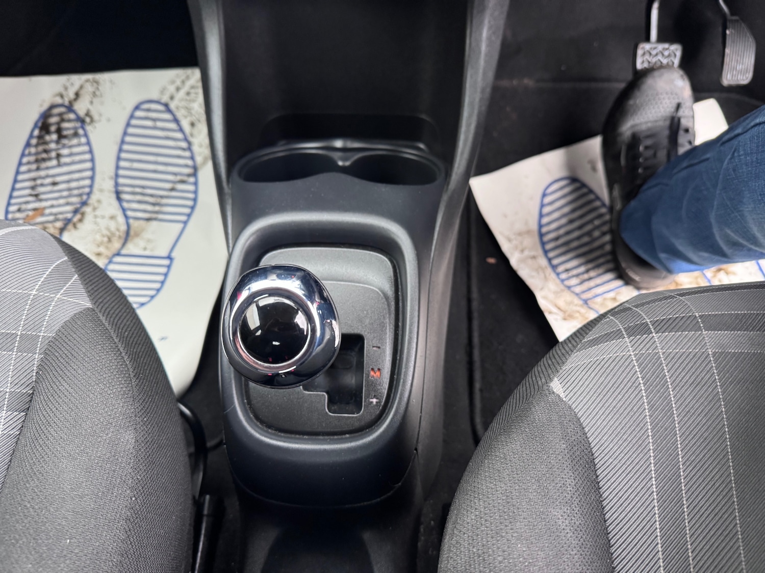 Used Peugeot 108 2016 for sale - 77610641: Photo 10