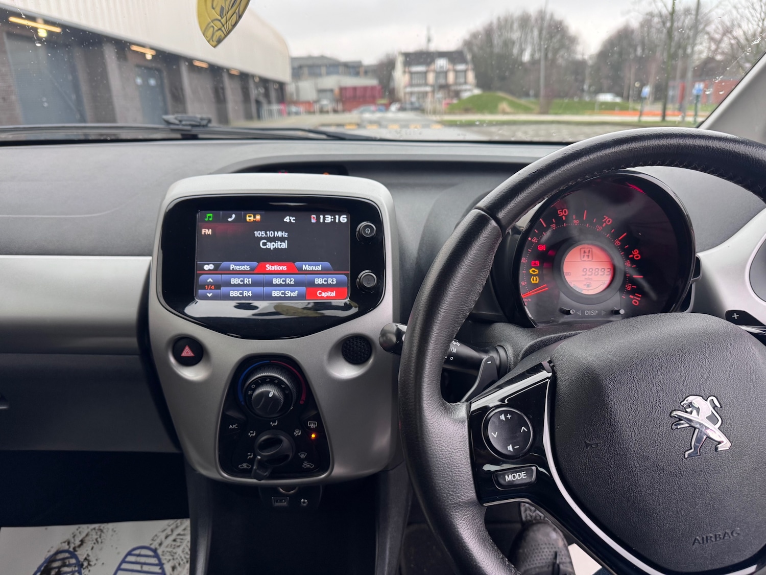 Used Peugeot 108 2016 for sale - 77610641: Photo 11