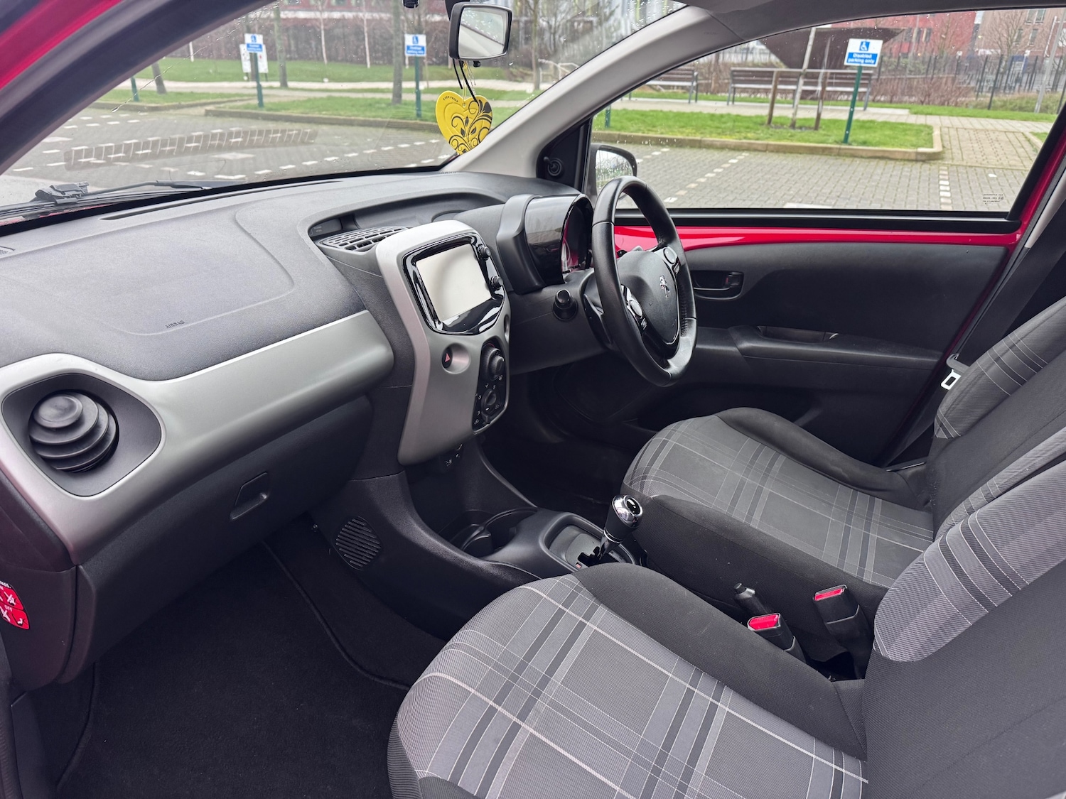 Used Peugeot 108 2016 for sale - 77610641: Photo 22