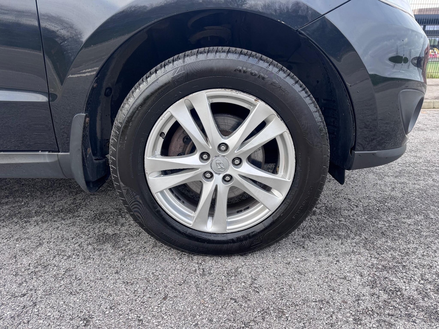 Used Hyundai Santa Fe 2011 for sale - 76597070: Photo 27