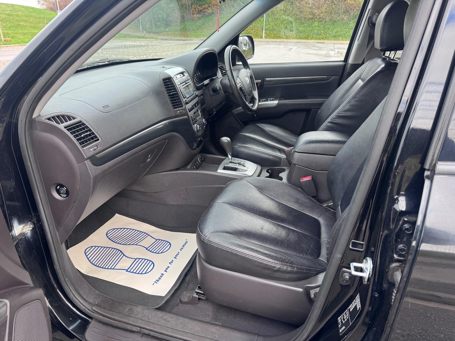 Used Hyundai Santa Fe 2011 for sale - 76597070: Photo 37