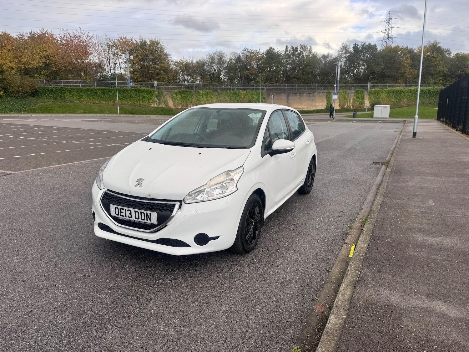 Used Peugeot 208 2013 for sale - 76360659: Photo 12