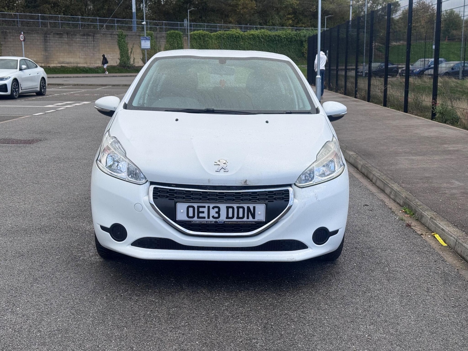 Used Peugeot 208 2013 for sale - 76360659: Photo 2