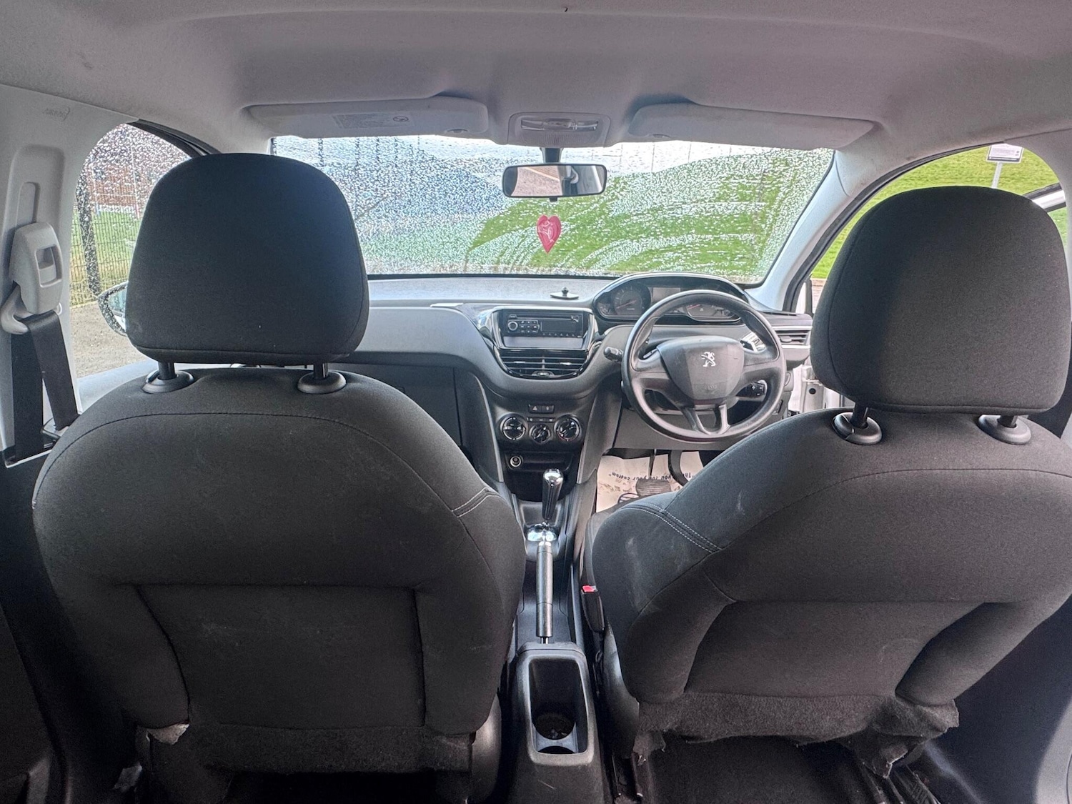 Used Peugeot 208 2013 for sale - 76360659: Photo 24