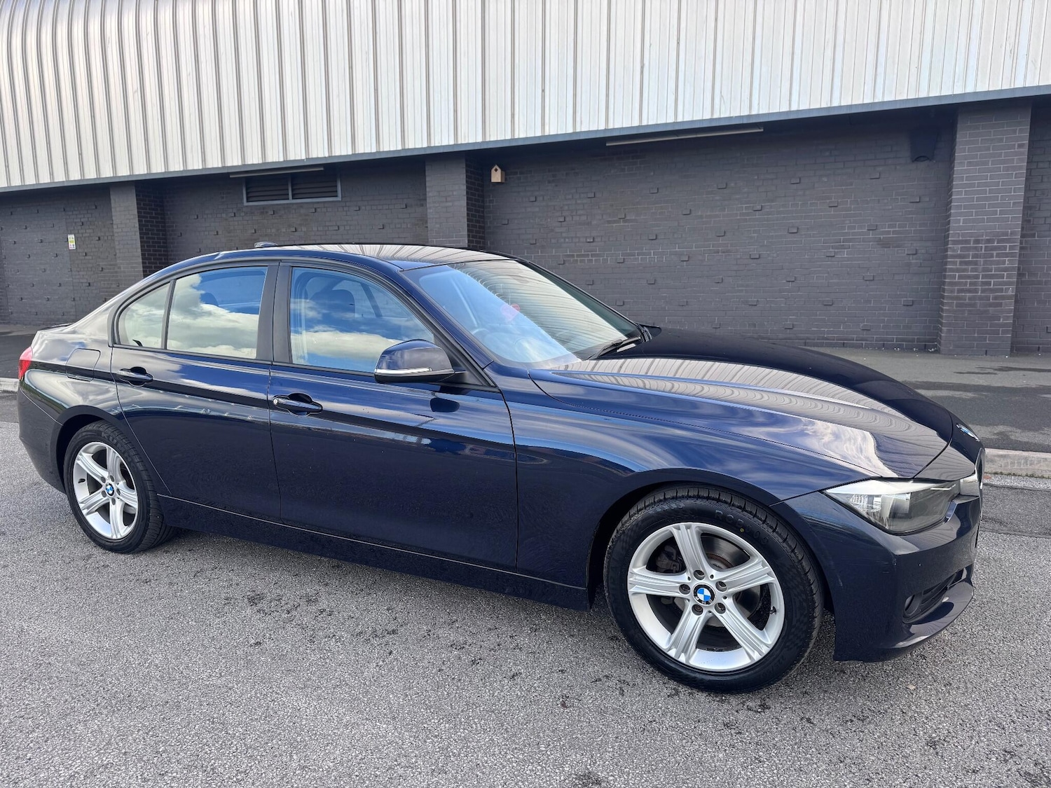 Used BMW 3 Series 2013 for sale - 76337012: Photo 1