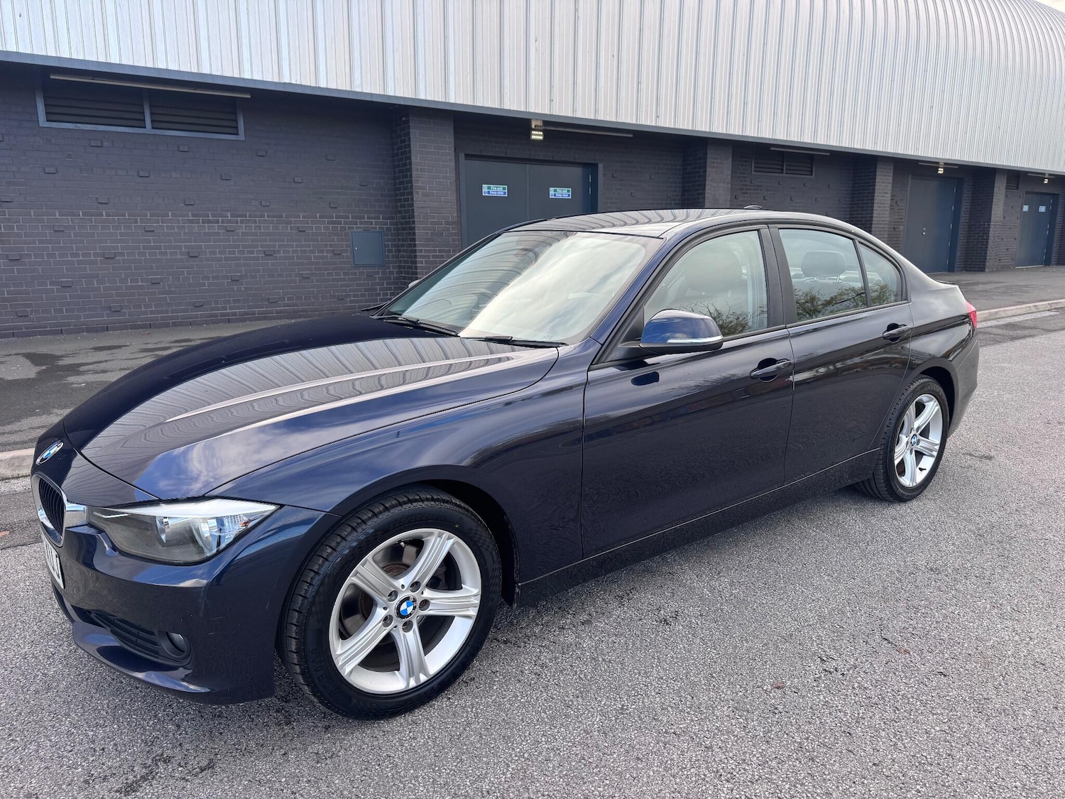 Used BMW 3 Series 2013 for sale - 76337012: Photo 3