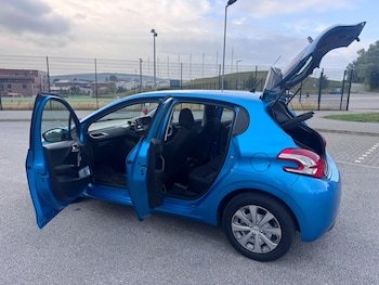 Used Peugeot 208 2012 for sale - 75626964: Photo