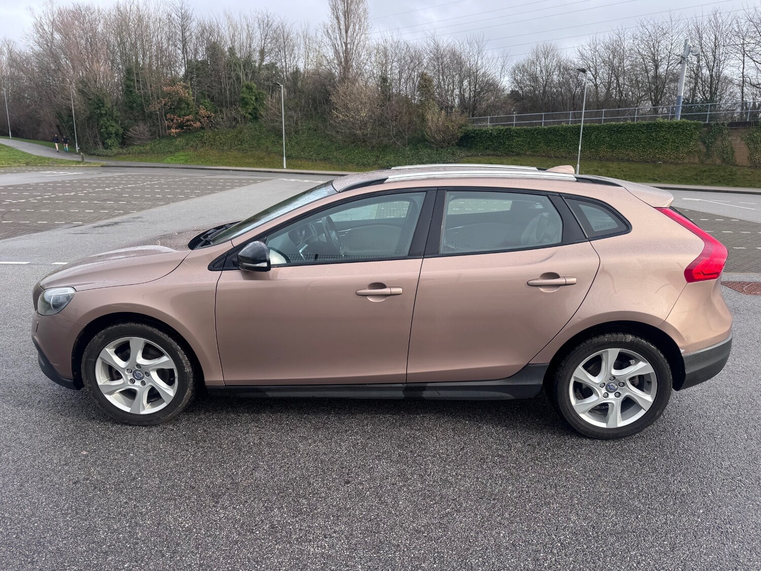 Used Volvo V40 2013 for sale - 77482669: Photo 42
