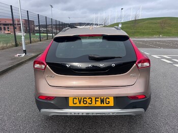 Used Volvo V40 2013 for sale - 77482669: Photo