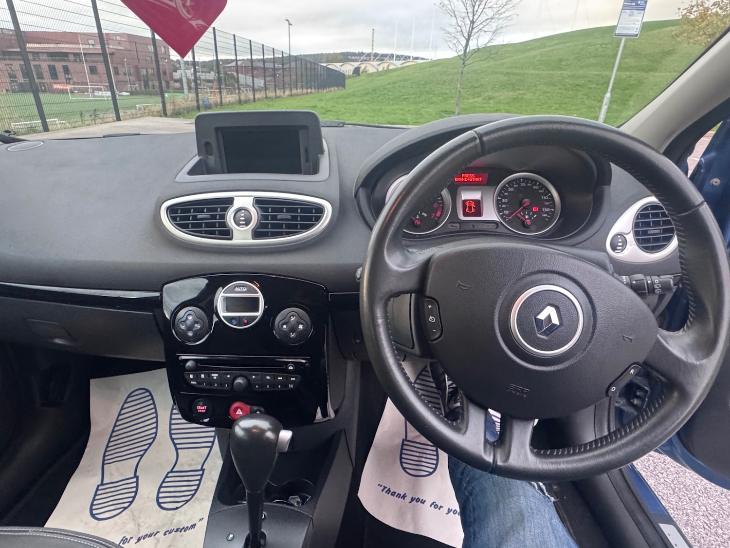 Used Renault Clio 2011 for sale - 77067937: Photo 21