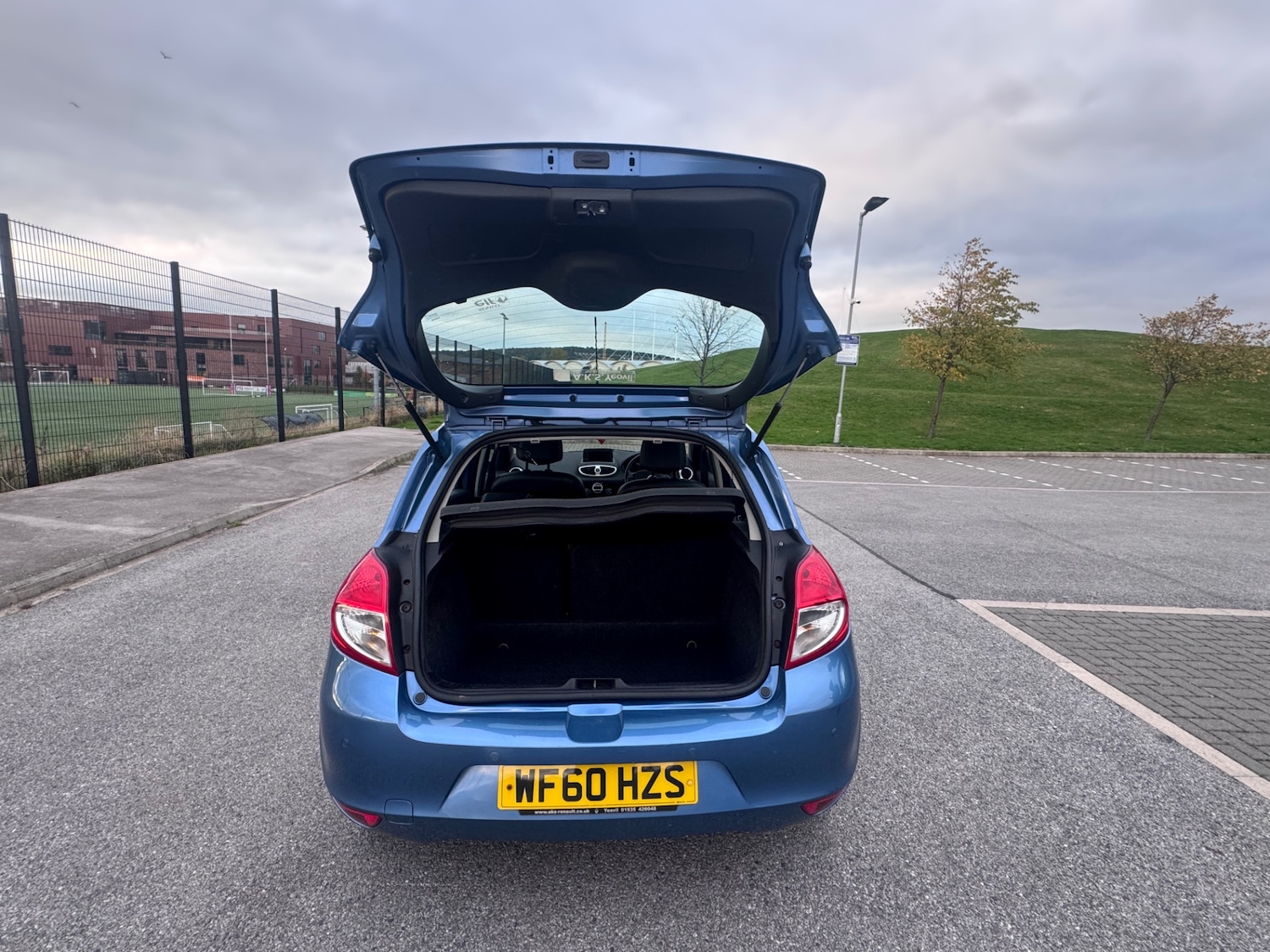 Used Renault Clio 2011 for sale - 77067937: Photo 36