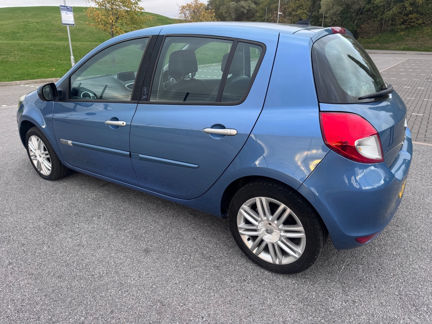 Used Renault Clio 2011 for sale - 77067937: Photo 39