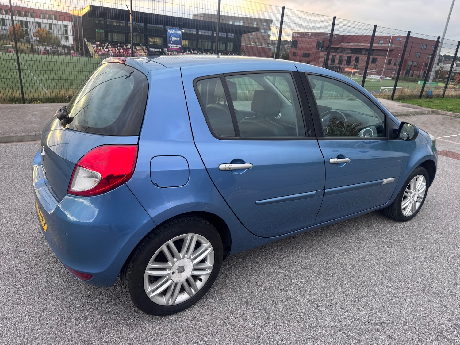 Used Renault Clio 2011 for sale - 77067937: Photo 4