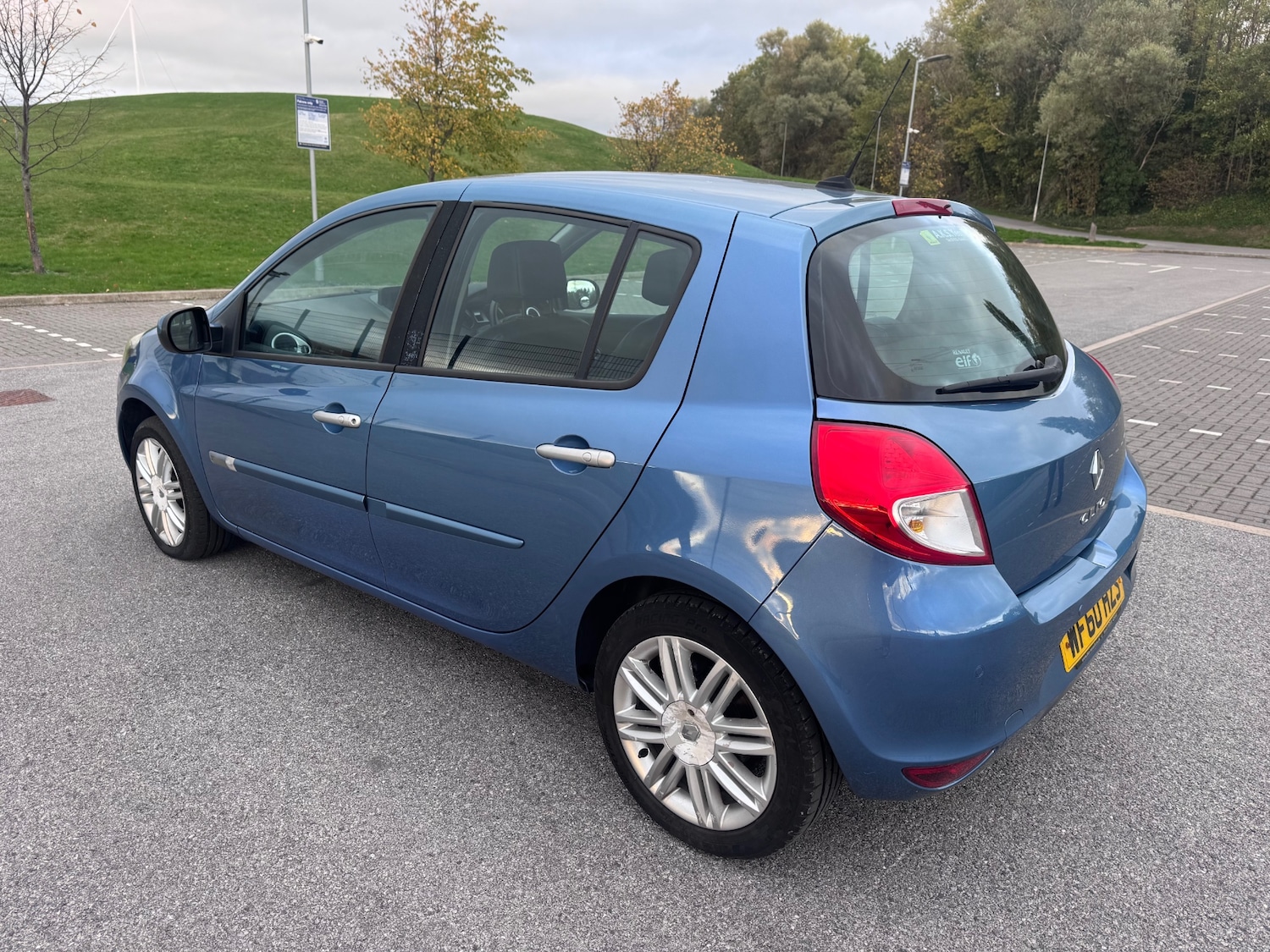 Used Renault Clio 2011 for sale - 77067937: Photo 40