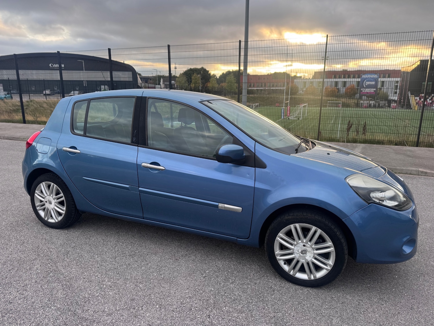 Used Renault Clio 2011 for sale - 77067937: Photo 48