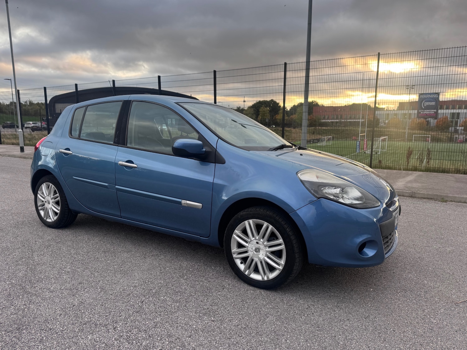 Used Renault Clio 2011 for sale - 77067937: Photo 50
