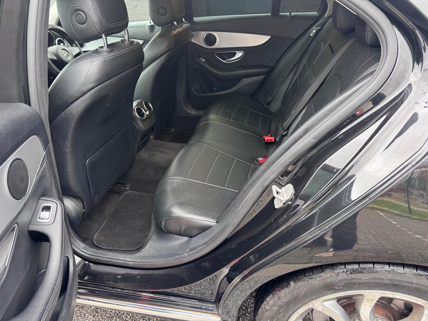 Used Mercedes-Benz C Class 2014 for sale - 76562450: Photo 38