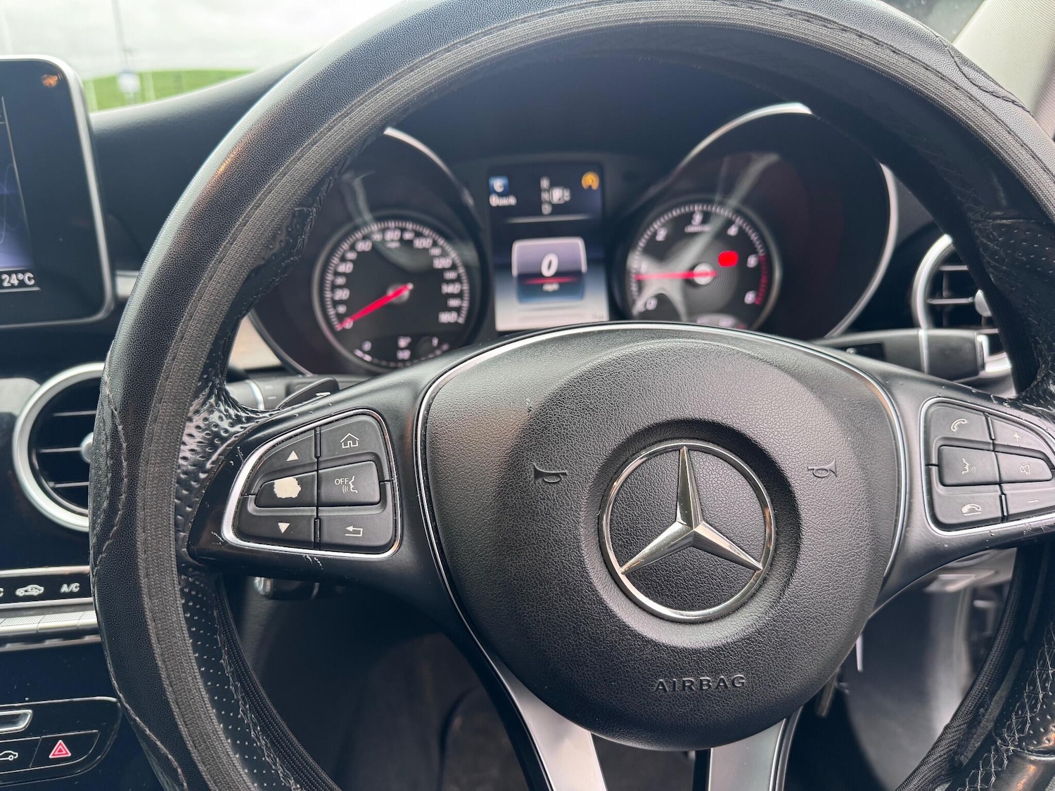 Used Mercedes-Benz C Class 2014 for sale - 76562450: Photo 45