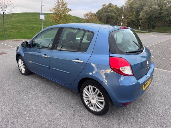 Used Renault Clio 2011 for sale - 76306518: Photo 12