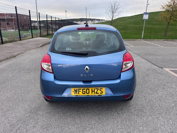 Used Renault Clio 2011 for sale - 76306518: Photo 22