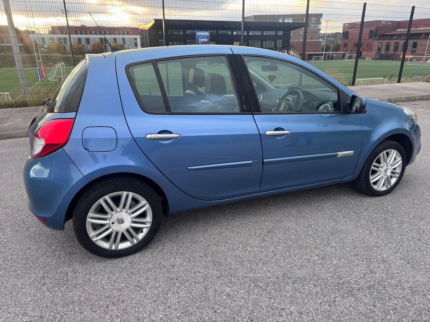 Used Renault Clio 2011 for sale - 76306518: Photo 26
