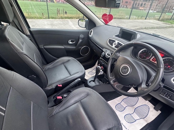 Used Renault Clio 2011 for sale - 76306518: Photo 36