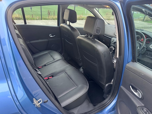 Used Renault Clio 2011 for sale - 76306518: Photo 41