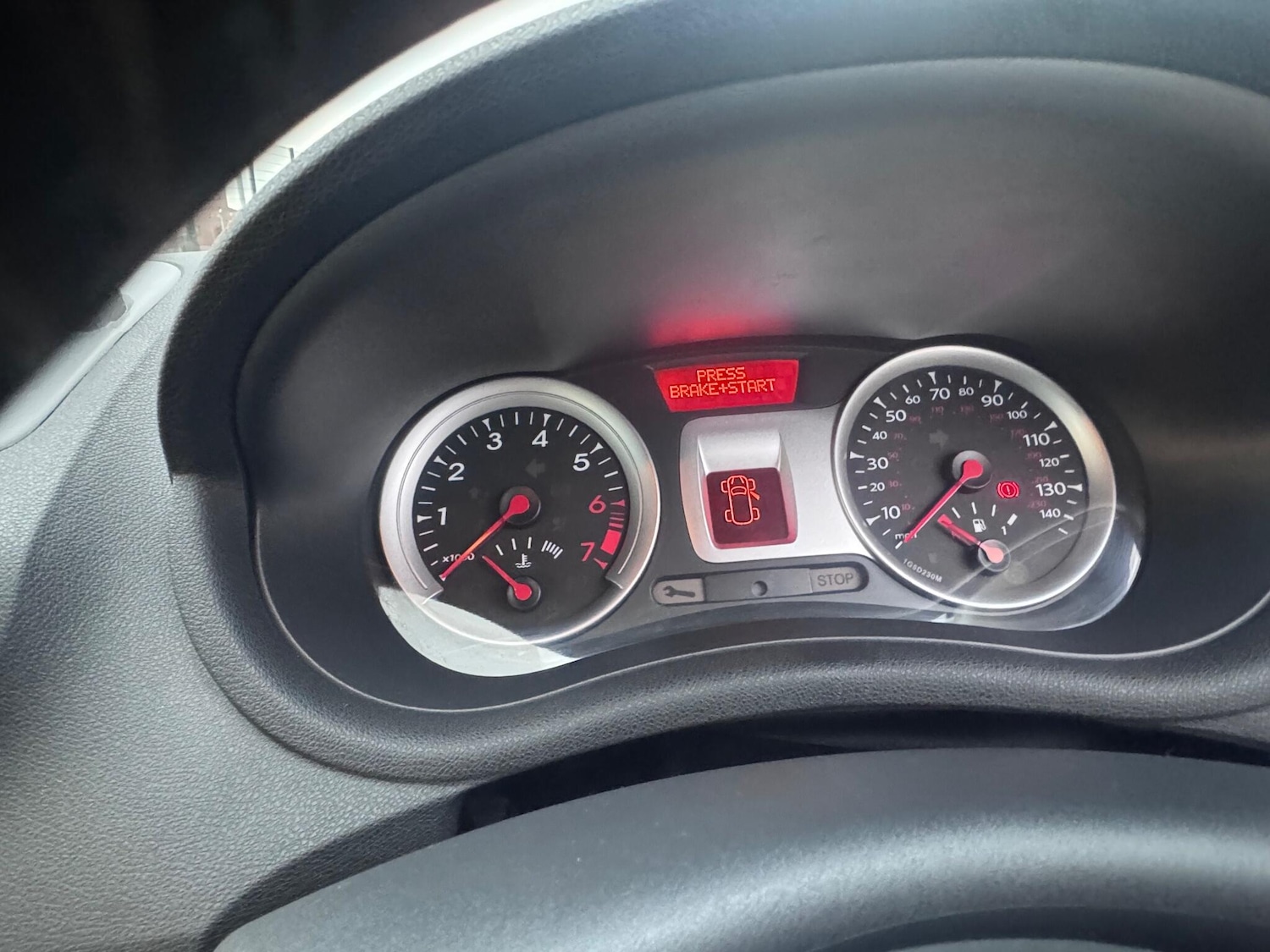 Used Renault Clio 2011 for sale - 76306518: Photo 46