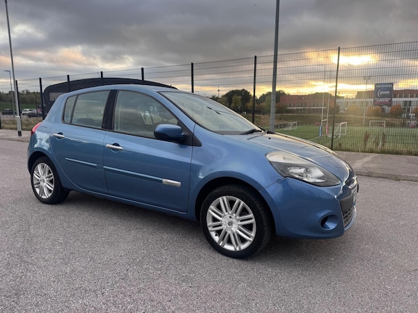 Used Renault Clio 2011 for sale - 76306518: Photo 5