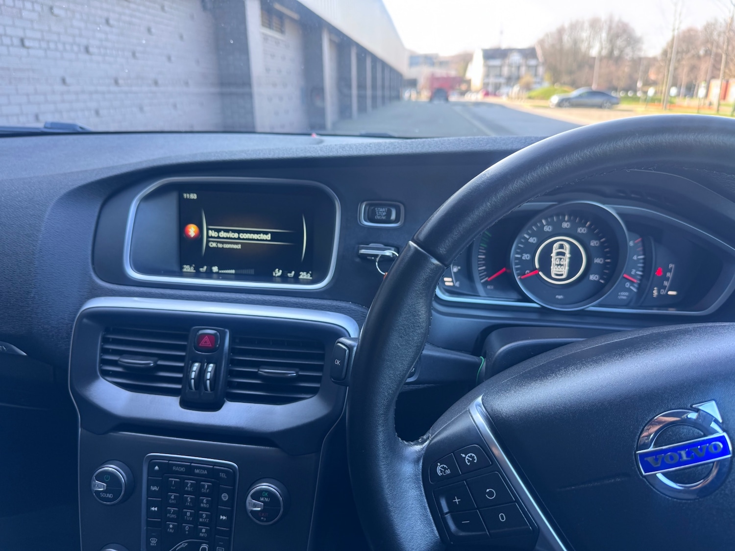 Used Volvo V40 2016 for sale - 78018603: Photo 6