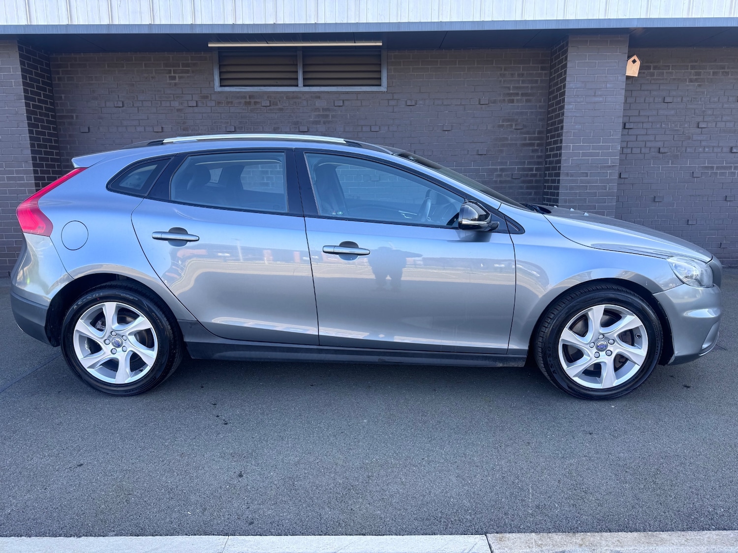 Used Volvo V40 2016 for sale - 78018603: Photo 8