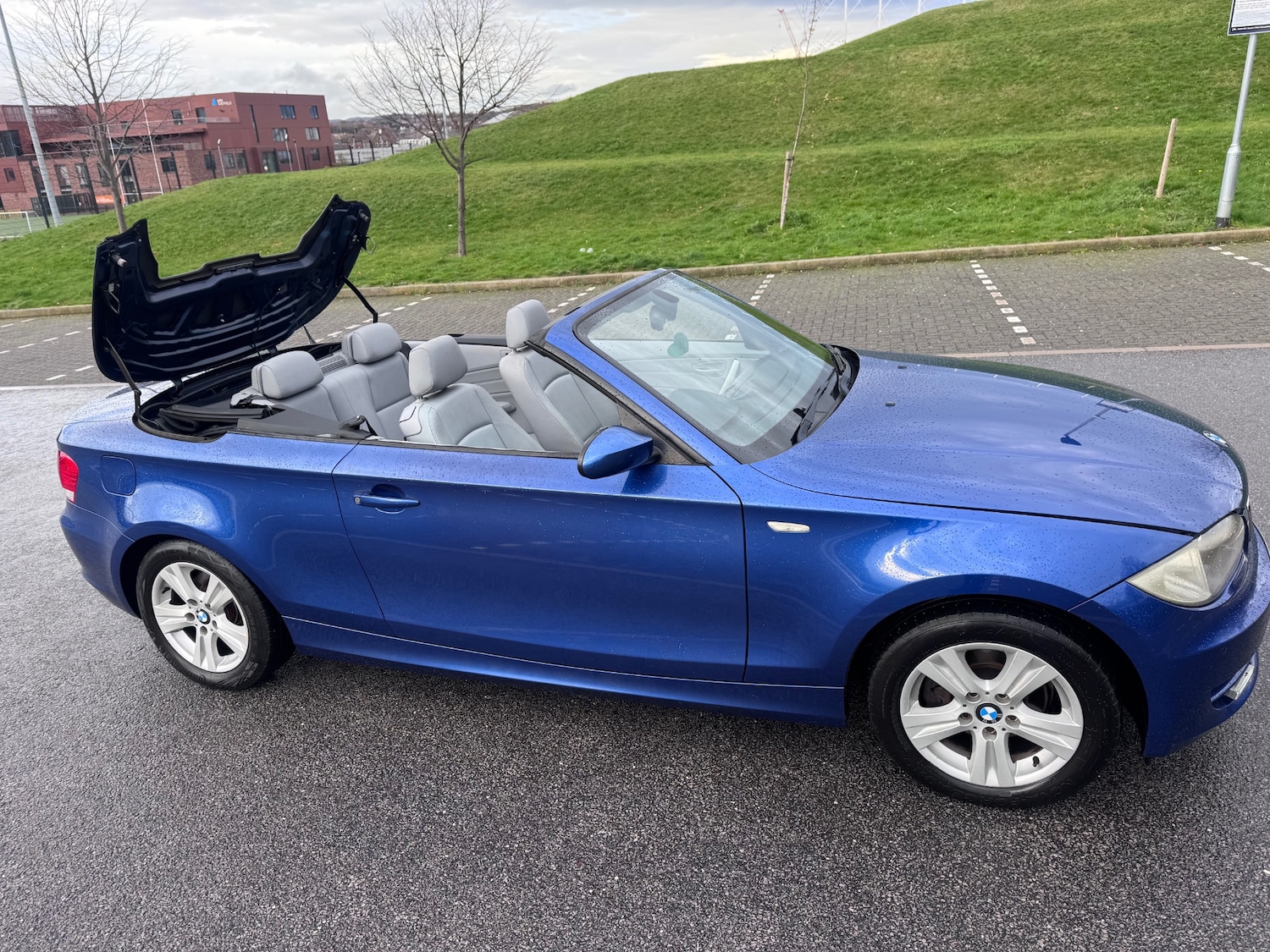 Used BMW 1 Series 2009 for sale - 77020649: Photo 2