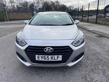 Used Hyundai i40 2015 for sale - 76752631: Photo