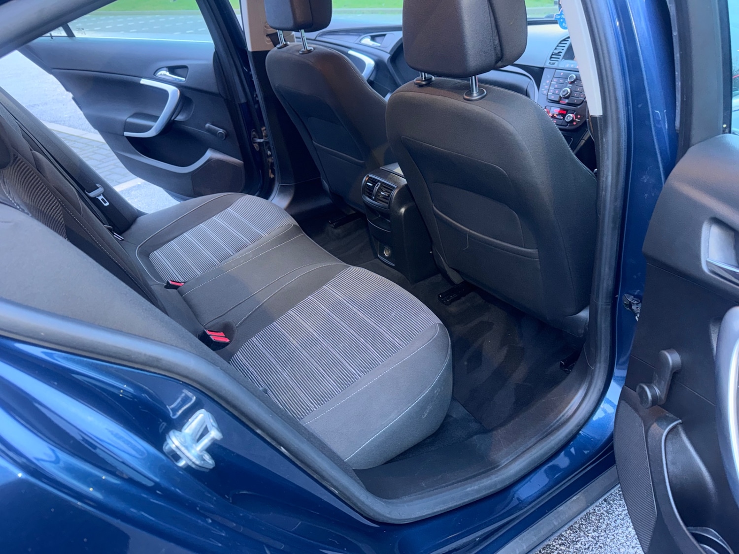 Used Vauxhall Insignia 2012 for sale - 77385373: Photo 16