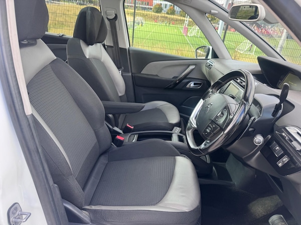 Used Citroen C4 Grand Picasso 2016 for sale - 76121392: Photo 30