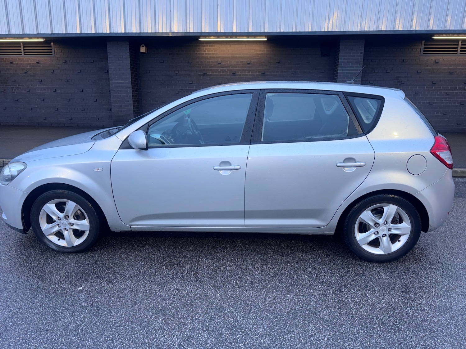 Used Kia Ceed 2011 for sale - 77384974: Photo 25