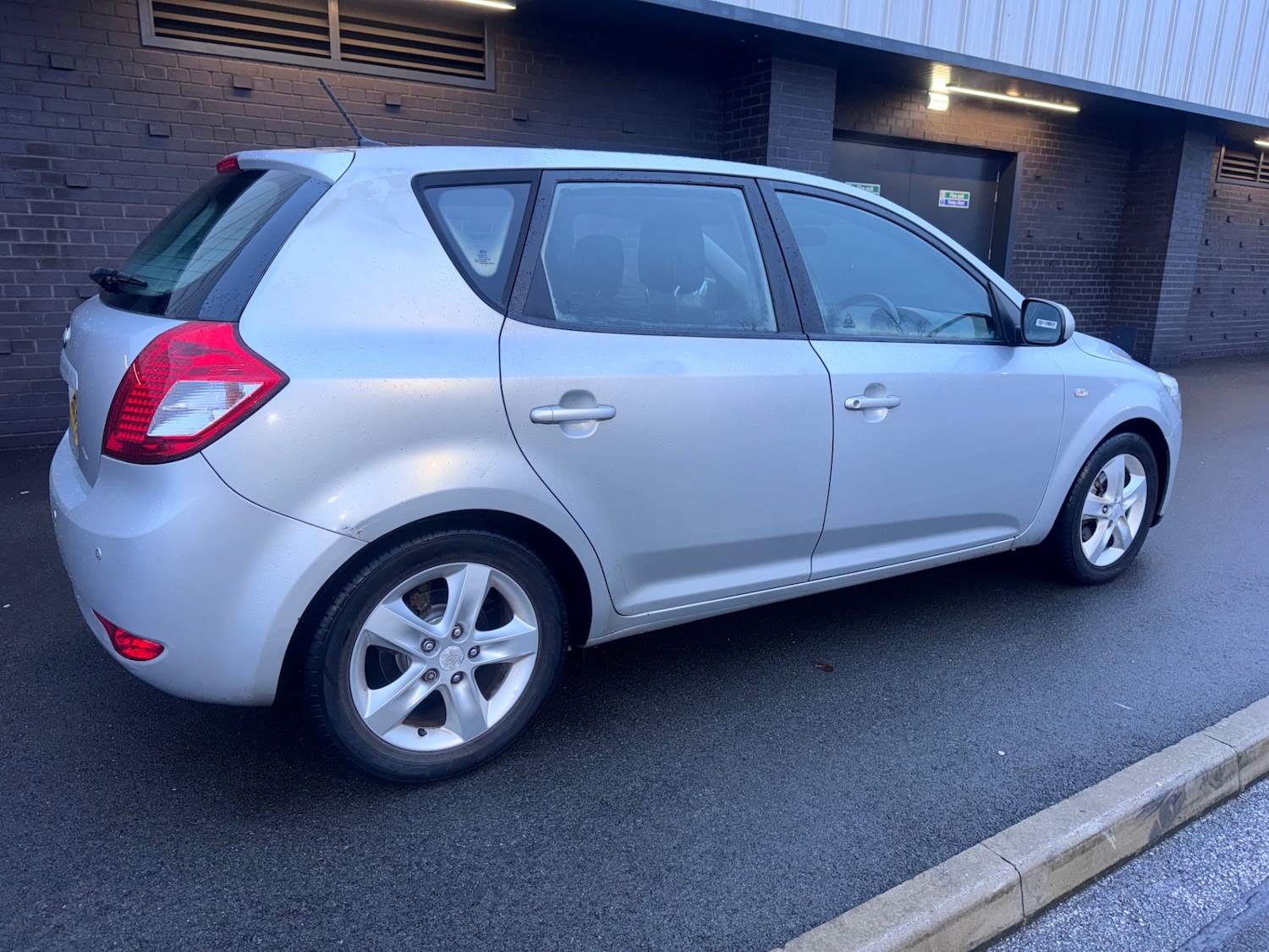 Used Kia Ceed 2011 for sale - 77384974: Photo 44