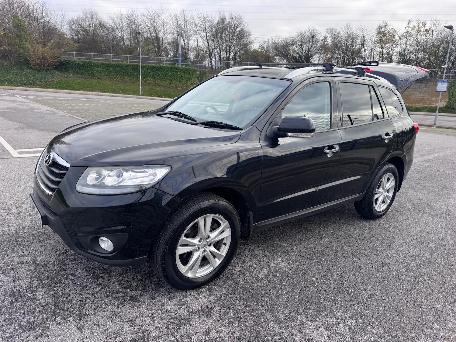 Used Hyundai Santa Fe 2011 for sale - 77020674: Photo 21