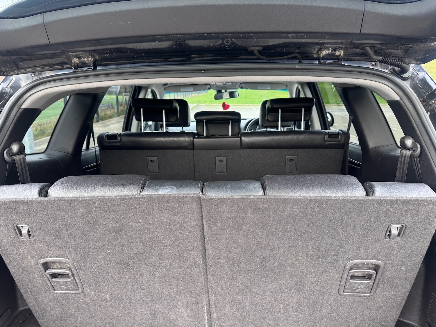 Used Hyundai Santa Fe 2011 for sale - 77020674: Photo 26